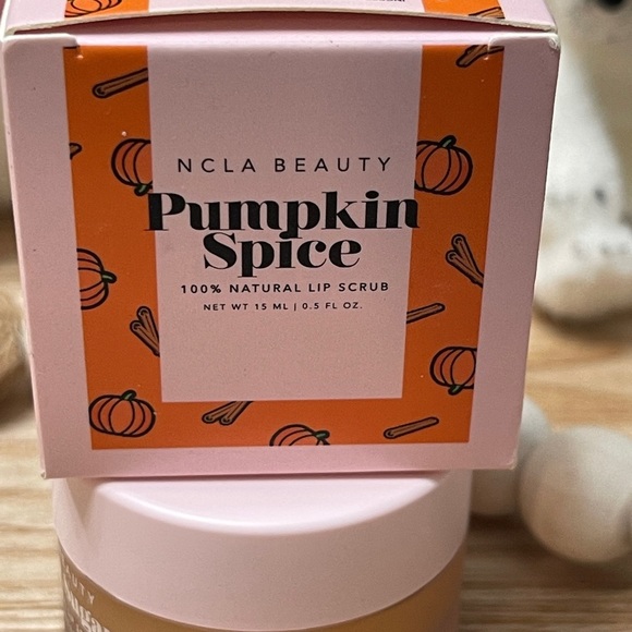 NCLA BEAUTY Pumpkin Spice Lip Scrub - Picture 3 of 8
